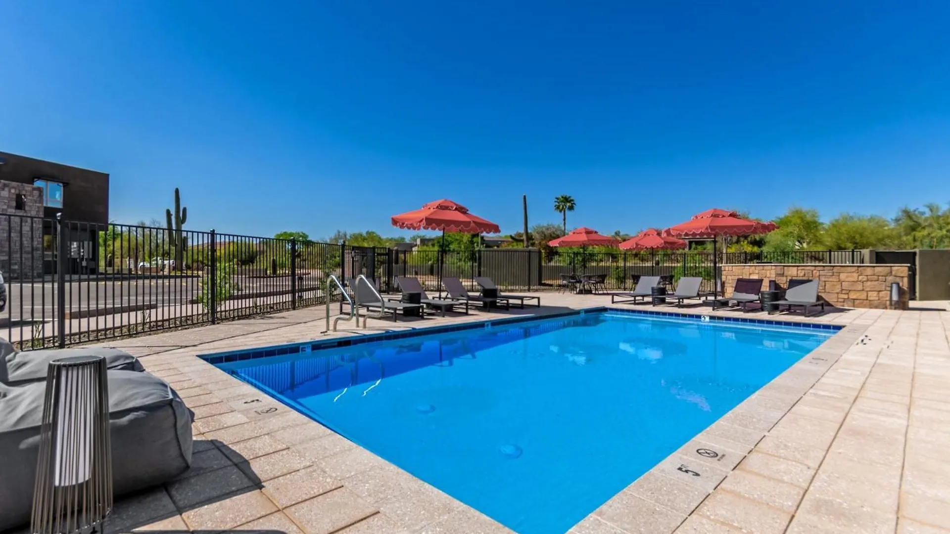 Casa de Férias Macallister 1006-N Scottsdale-Bbq-Htd Pool-Views